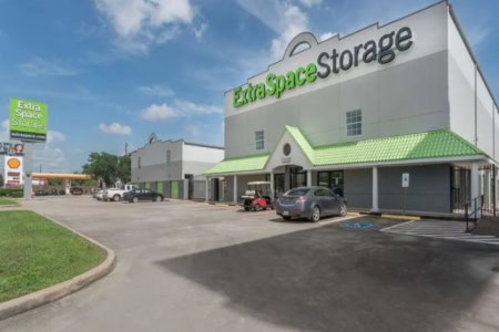 Cheap storage at extra space storage