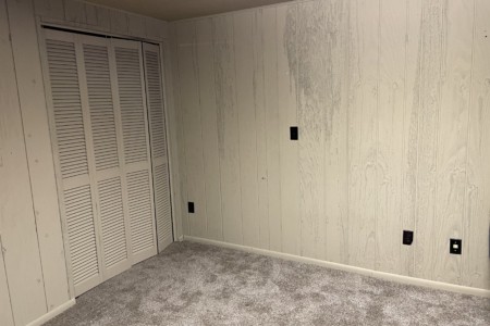 Bedroom storage space in Lakewood, WA