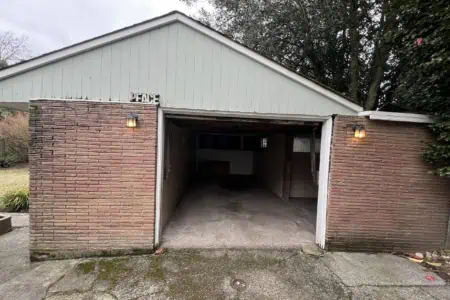 10×20 Garage for Vehicle Storage